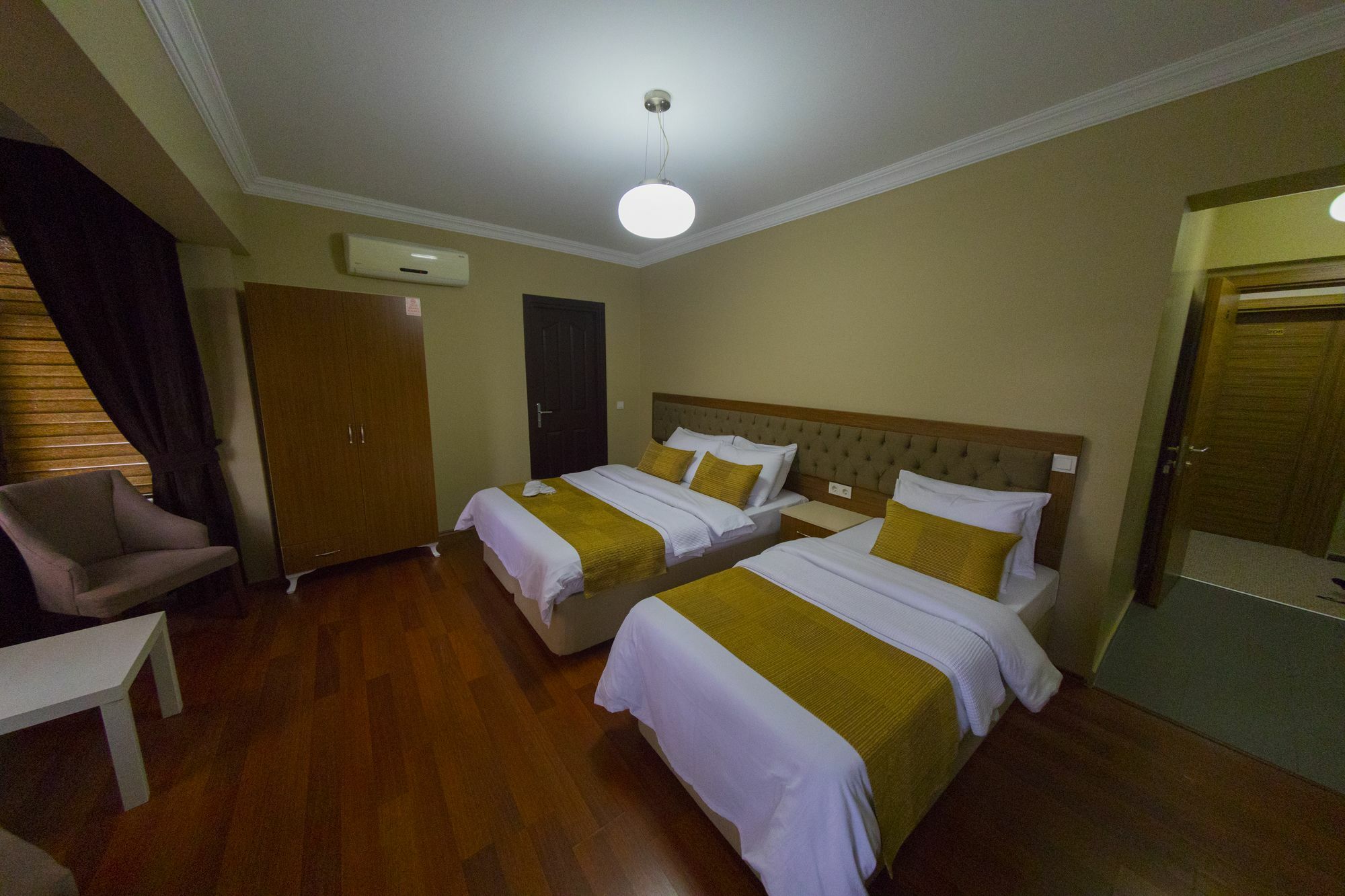 Ramparts Hotel Istanbul Exterior photo
